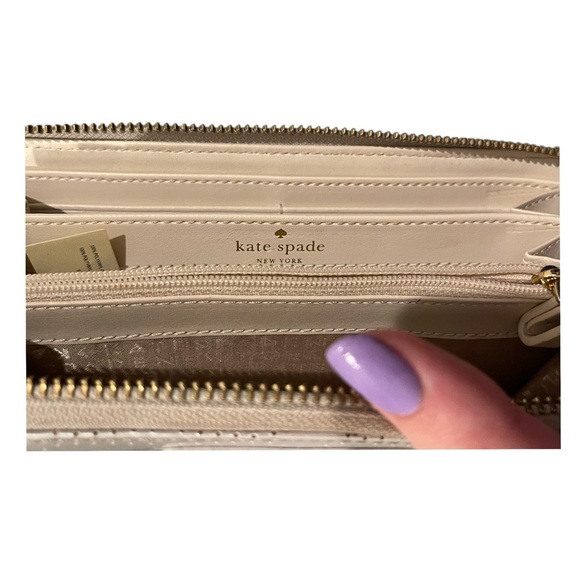 Authentic Kate Spade Zip Up Clutch - Picture 4 of 7